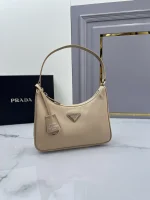 Prada Re-Edition 1NE204 小號粉色尼龍單肩包：圖片 4