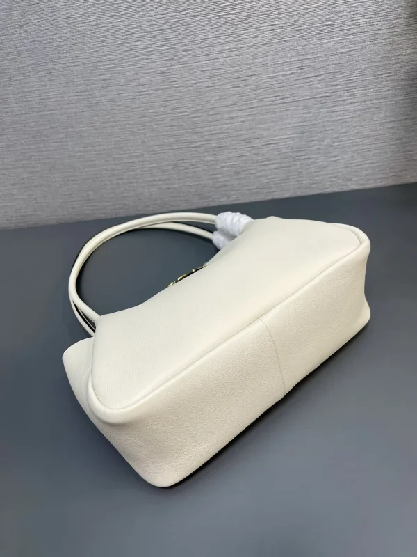 Prada Classic 1BA444 小號黑色皮革手提包：圖片 6