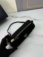 Prada Re-Nylon 1NE058 小號黑色化妝包：圖片 8