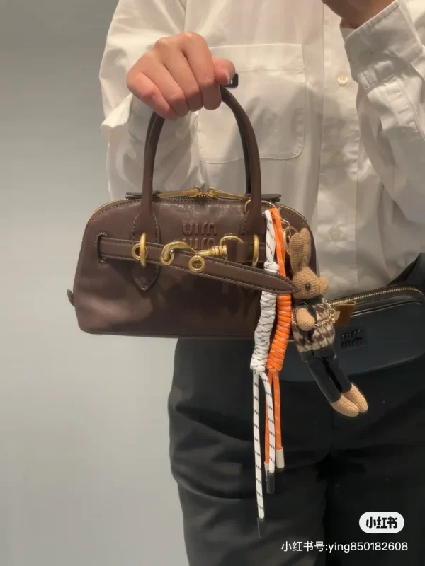 MiuMiu Aveuremininappaleatherbag-5BP090：圖片 3