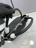 Prada Soft 1BC145 小號黑色皮革手提包：圖片 8