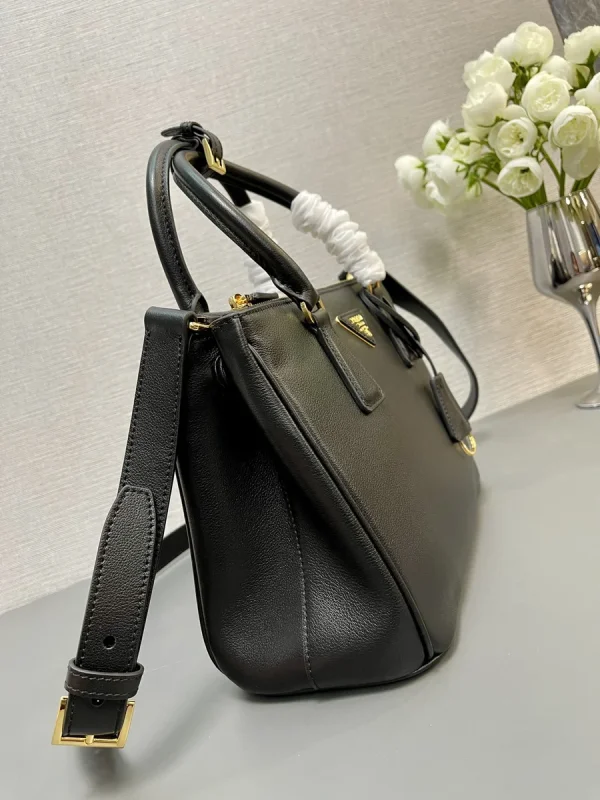 Prada Galleria 1BA863 中號黑色皮革單肩包：圖片 5