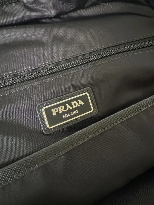 Prada ReN 2VZ104 中號黑色尼龍後背包：圖片 9