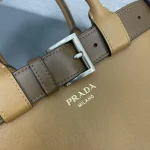 Prada Re-Nylon 1BA434 中號黑色皮革單肩包：圖片 7