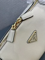 Prada Classic 1BA444 小號黑色皮革手提包：圖片 7