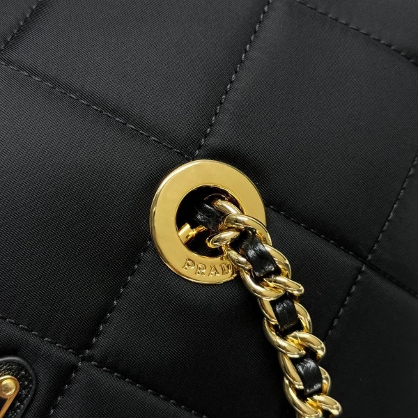 Prada Re-Nylon 1BG529 中號黑色尼龍托特包：圖片 7