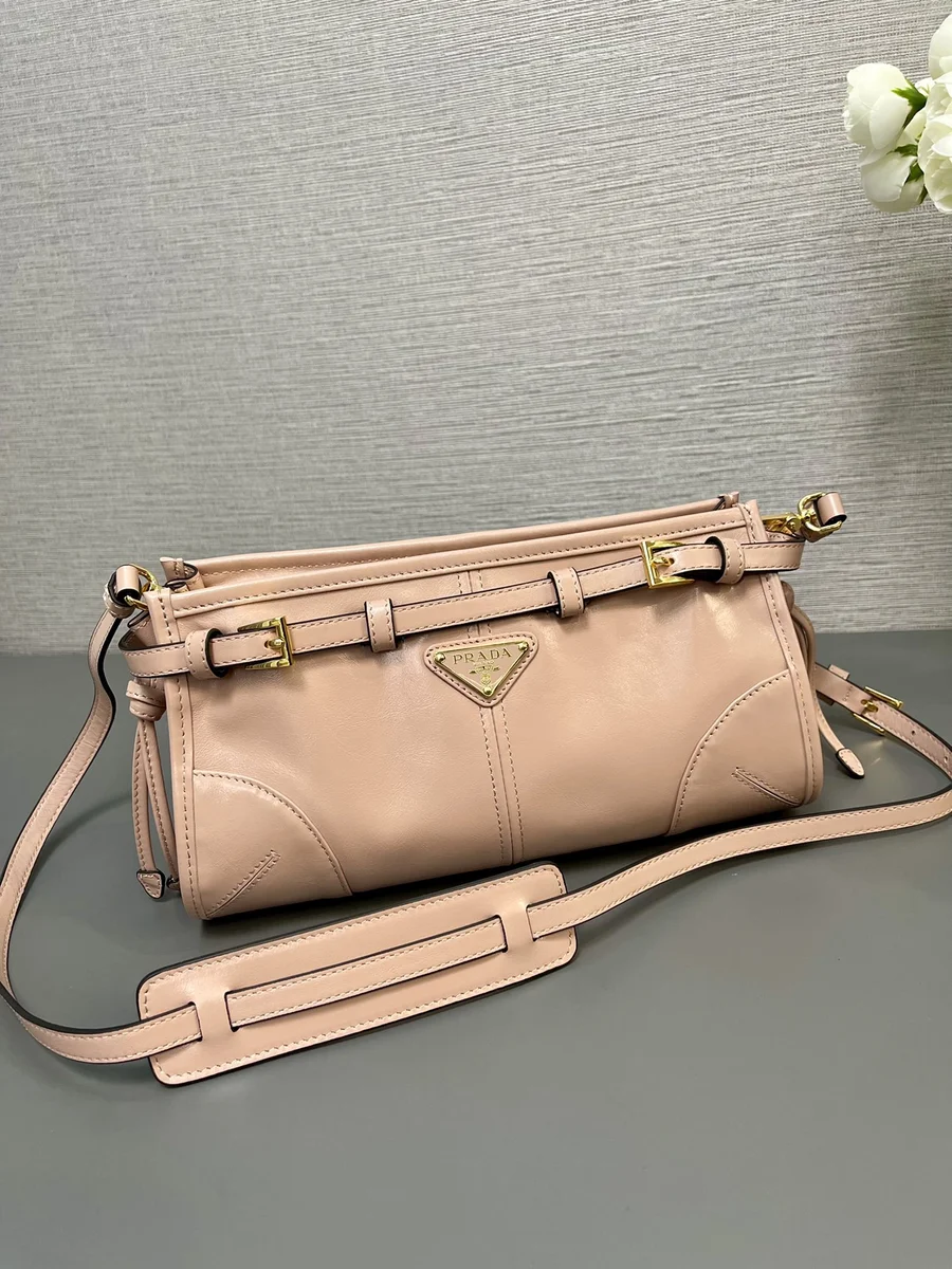 Prada Shine 1BH215 小號黑色皮革肩背包 8 Prada Shine 1BH215 小號黑色皮革肩背包