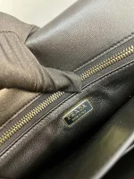 Prada Soft 1BD378 中號黑色皮革單肩包：圖片 10