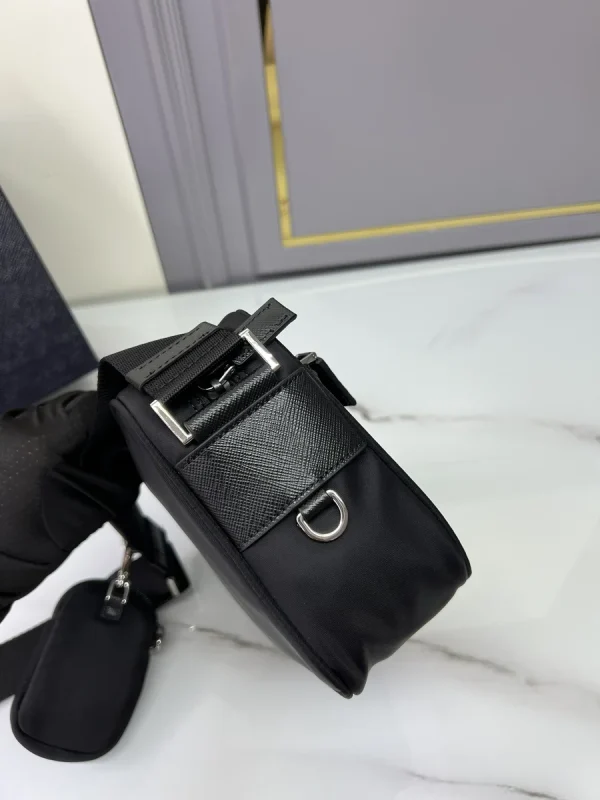 Prada Re-Nylon 1BC167 小號黑色再生尼龍掛肩包：圖片 5