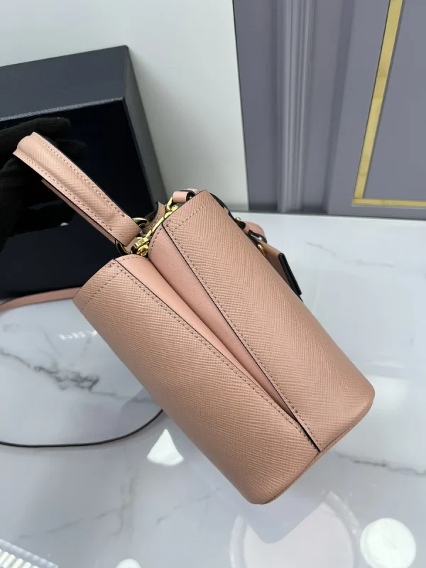 Prada Double 1BA217 小號淺灰皮革單肩包：圖片 5