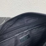 Prada Re-Nylon 1BD953 中號黑色尼龍單肩包：圖片 10