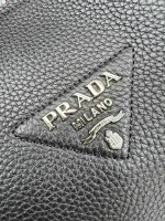 Prada Soft 1BC145 小號黑色皮革手提包：圖片 7