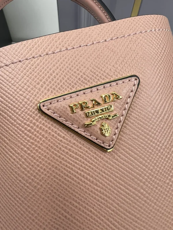 Prada Double 1BA217 小號淺灰皮革單肩包：圖片 7