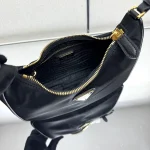 Prada Re-Edition 1N204M 小號黑色尼龍單肩包：圖片 10