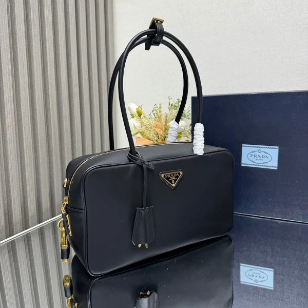 Prada ReNylon 1BB132 中號黑色皮革托特包：圖片 4