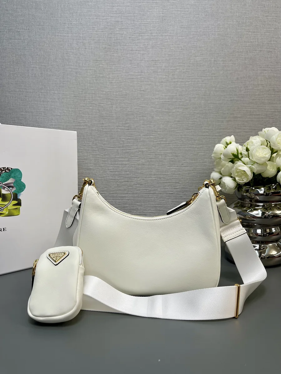 Prada Re-Edit 1BH204 小號粉色皮革單肩包 3 Prada Re-Edit 1BH204 小號粉色皮革單肩包