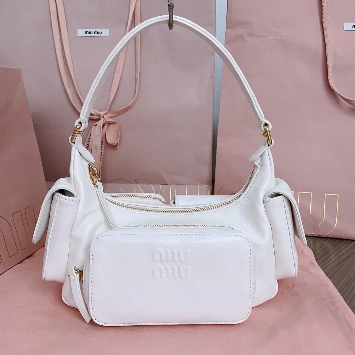 MiuMiu 納帕軟皮Pocket手袋包包-5BC146 11 MiuMiu 納帕軟皮Pocket手袋包包-5BC146