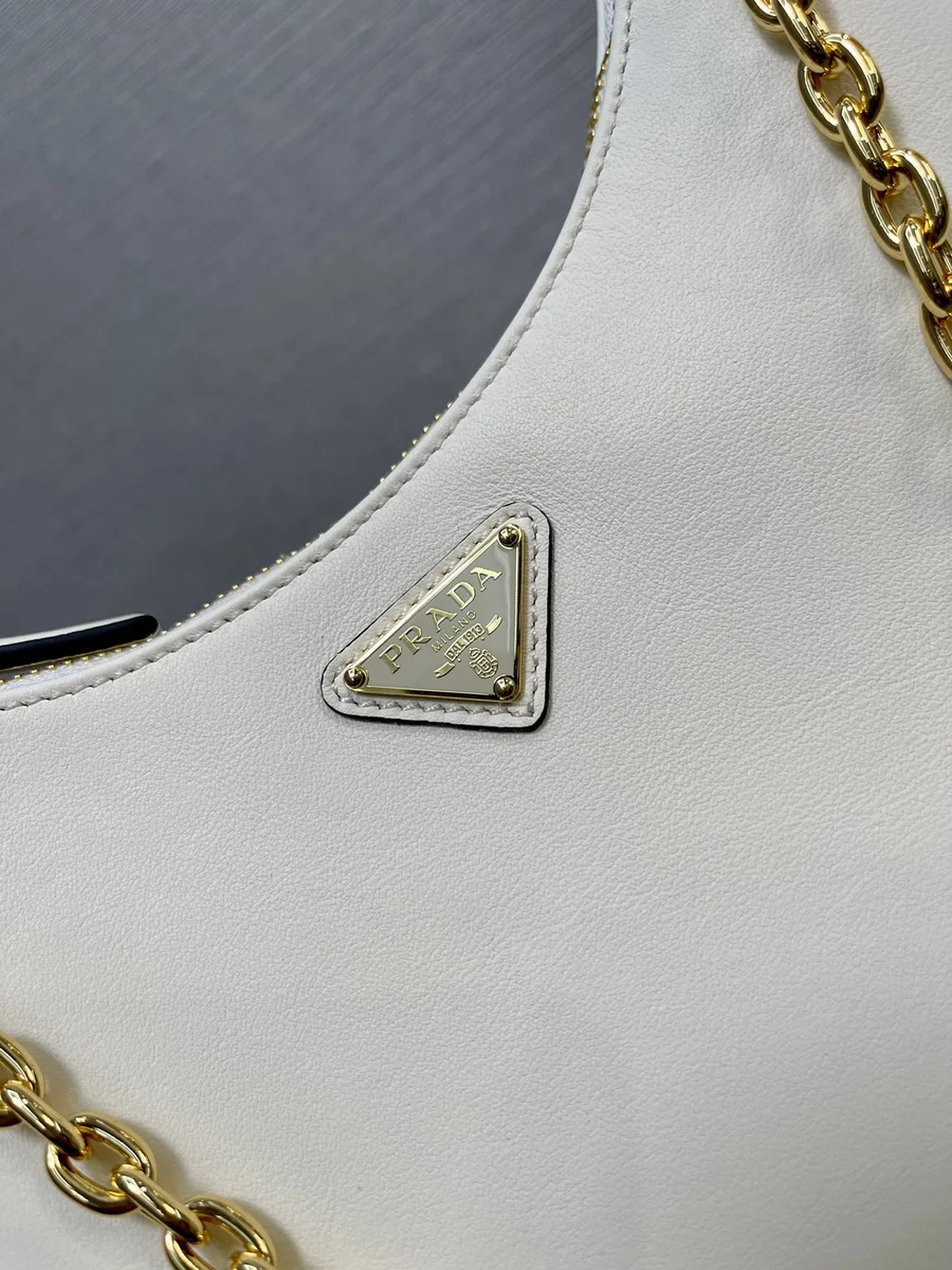 Prada Re-Edit 1BH204 小號粉色皮革單肩包 7 Prada Re-Edit 1BH204 小號粉色皮革單肩包