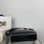Prada Classic 1BA379 中號黑色皮革手提包：圖片 6