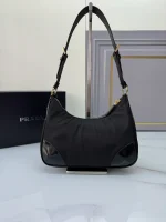 Prada Re-Ed 1BC214 中號黑色尼龍肩背包：圖片 3