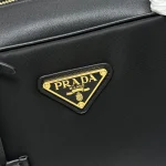 Prada ReNylon 1BB132 中號黑色皮革托特包：圖片 6