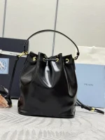 Prada Nylon 1BH038 中號黑色尼龍單肩包：圖片 4