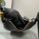 Prada Mini 1BC199 小號黑色皮革單肩包：圖片 9