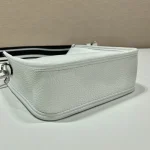Prada Triangle 1BH191 小號黑色皮革單肩包：圖片 6