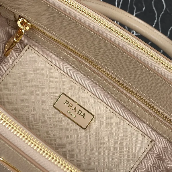 Prada Galleria 1BA863 中號粉色皮革手提包：圖片 10