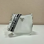 Prada Triangle 1BH191 小號黑色皮革單肩包：圖片 2