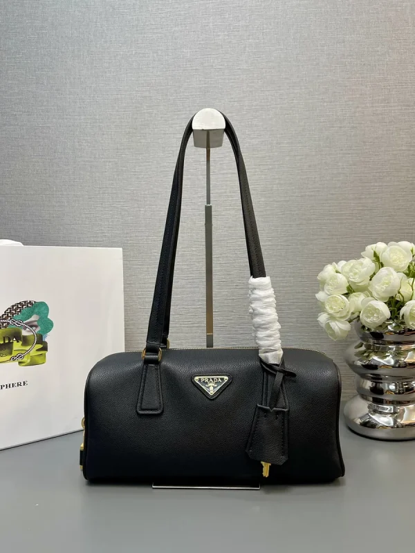Prada ReNylon 1BB127 中號黑色皮革單肩包：圖片 2