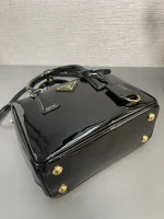 Prada Galleria 1BA906 小號黑色漆皮手提包：圖片 8