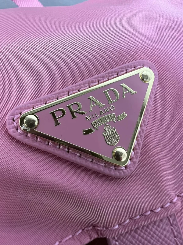 Prada ReNylon 1BZ677 中號黑色尼龍後背包：圖片 7