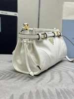 Prada Modern 1BH215 小號黑色皮革肩背包：圖片 4