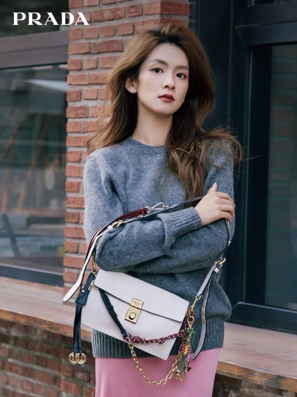 Prada Soft 1BD379 小號黑色皮革肩背包：圖片 7