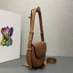 Prada Soft 1BD365 小號黑色皮革單肩包：圖片 4