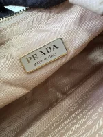 Prada Re-Nylon 1BC204 小號黑色尼龍單肩包：圖片 10