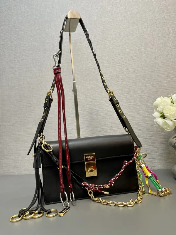 Prada Soft 1BD379 小號黑色皮革單肩包：圖片 10
