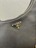 Prada Re-Edit 1BH204 中號灰色皮革肩背包：圖片 7