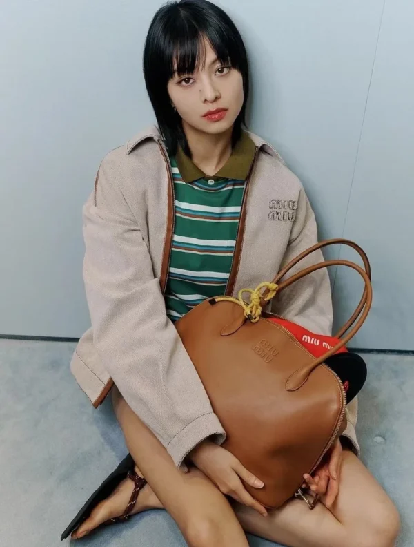 MiuMiu 皮革手袋包包-5BA289：圖片 3