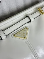 Prada Modern 1BH215 小號黑色皮革肩背包：圖片 8
