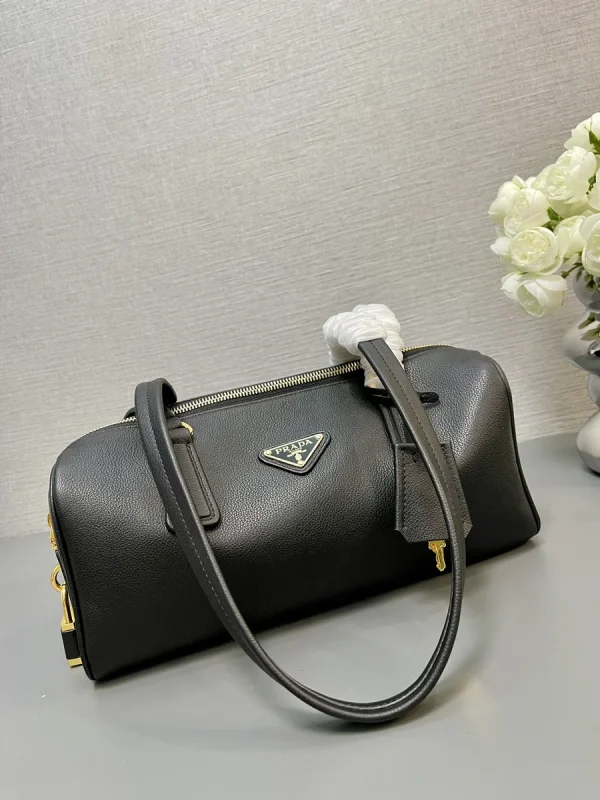 Prada ReNylon 1BB127 中號黑色皮革單肩包：圖片 5