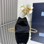Prada 經典 1NR016 小號黑色尼龍肩背包：圖片 3