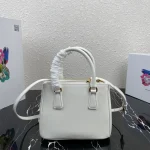 Prada Galleria 1BA906 小號黑色漆皮手提包：圖片 3