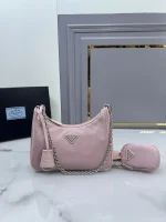 Prada Re-Edition 1BH204 中號粉色皮革肩背包：圖片 2