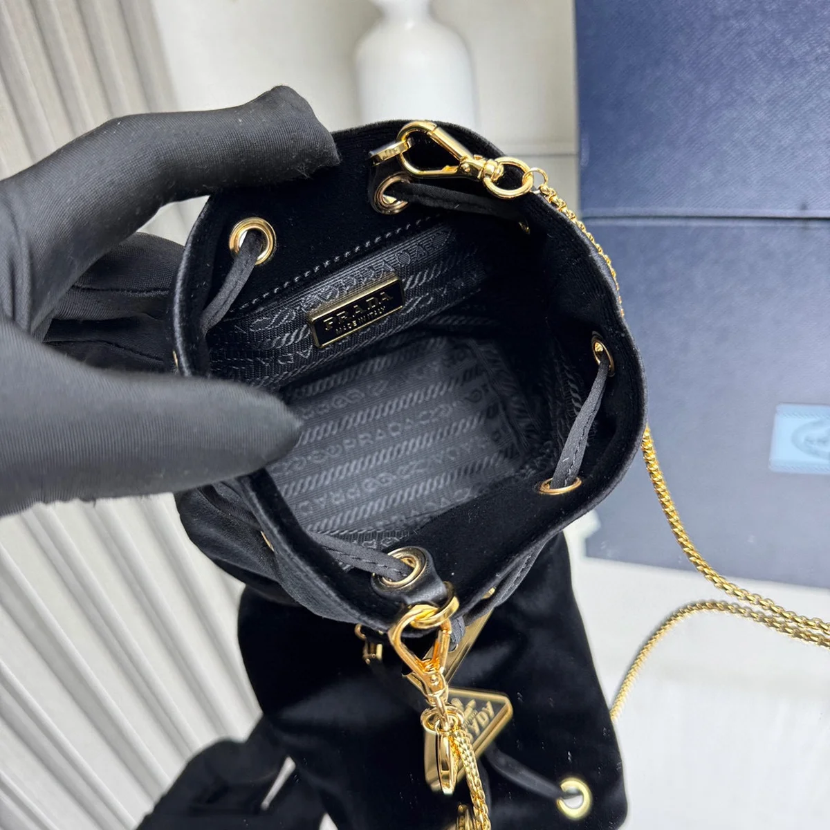 Prada 經典 1NR016 小號黑色尼龍肩背包 9 Prada 經典 1NR016 小號黑色尼龍肩背包