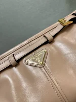 Prada Shine 1BH215 小號黑色皮革肩背包：圖片 4
