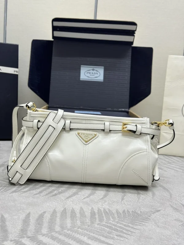 Prada Modern 1BH215 小號黑色皮革肩背包：圖片 2