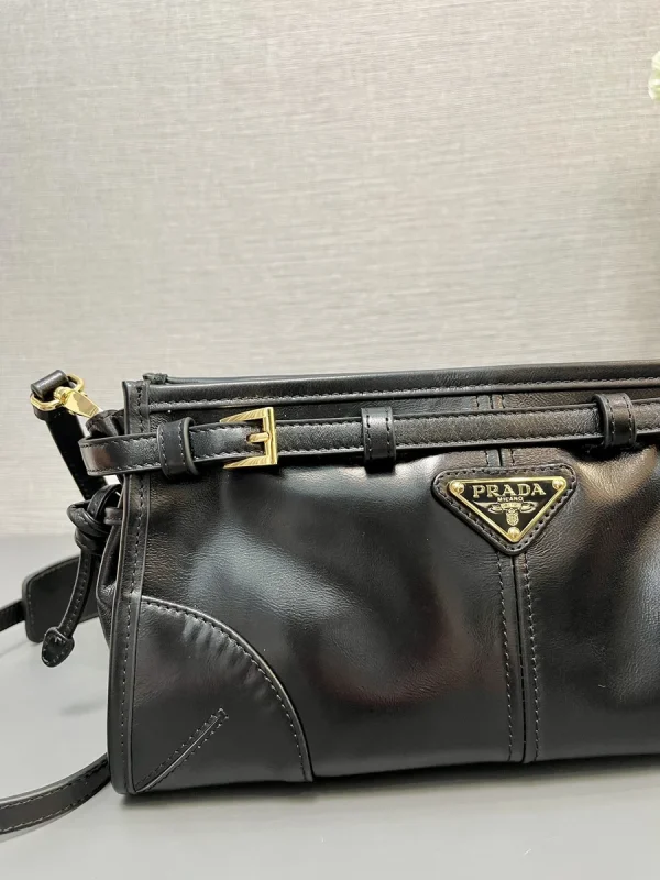 Prada Eleg 1BH215 小號黑色皮革肩背包：圖片 6
