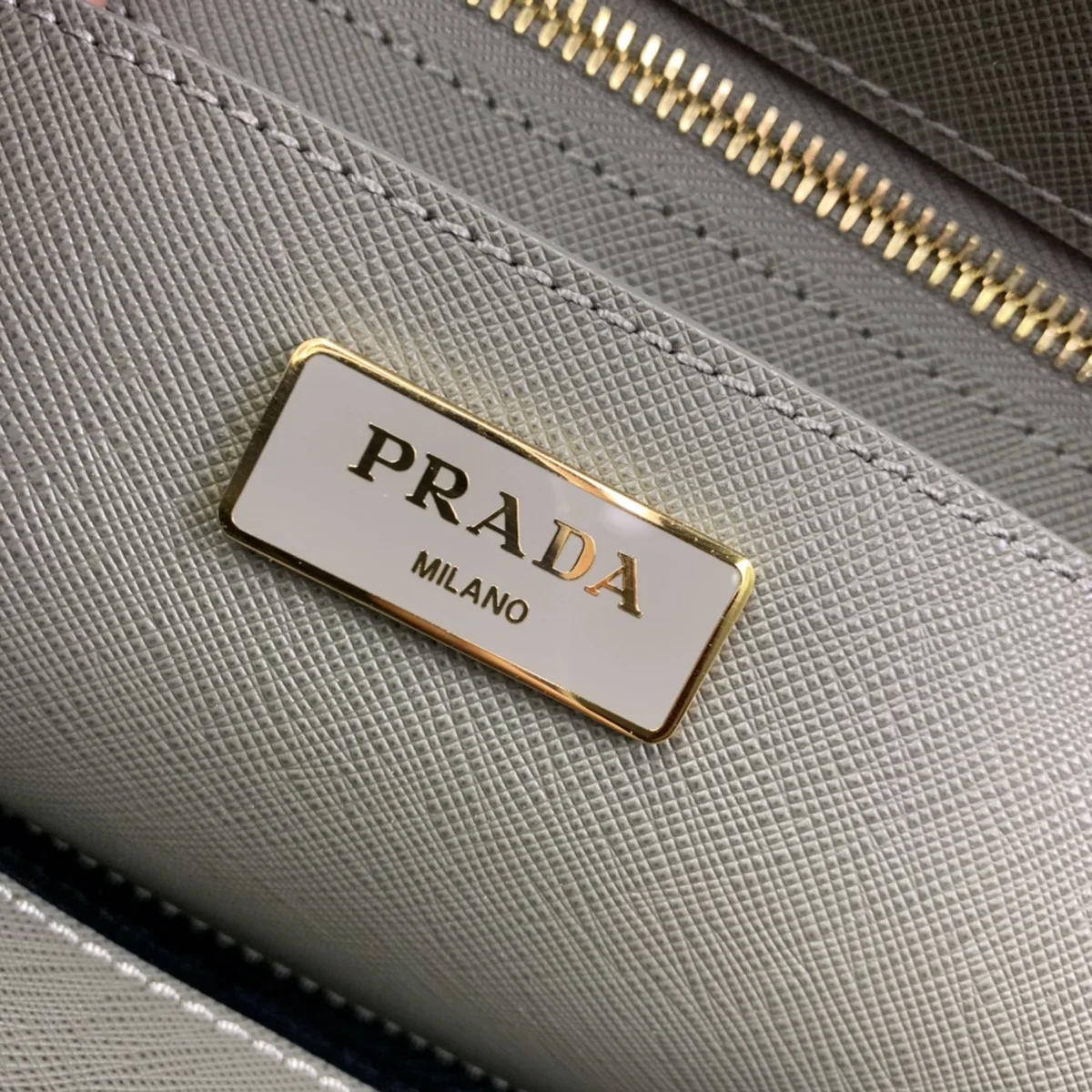 Prada Galleria 1BA863 中號粉色小牛皮托特包 10 Prada Galleria 1BA863 中號粉色小牛皮托特包